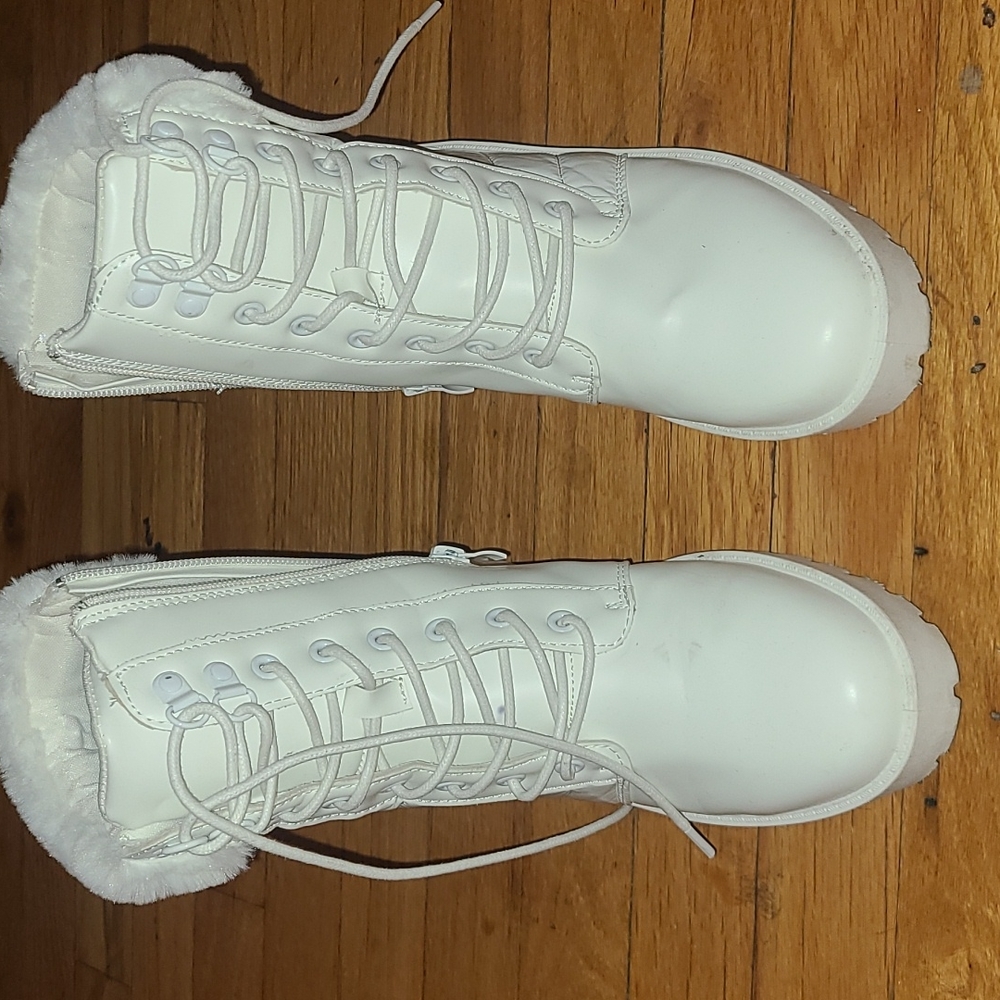 White snow boots